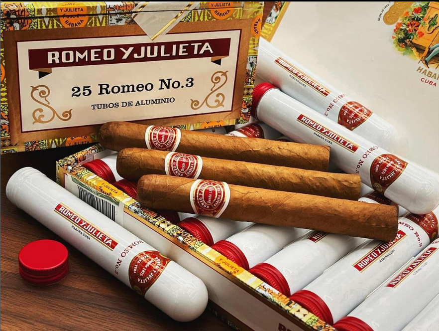 1687767174-Romeo y Julieta No. 3